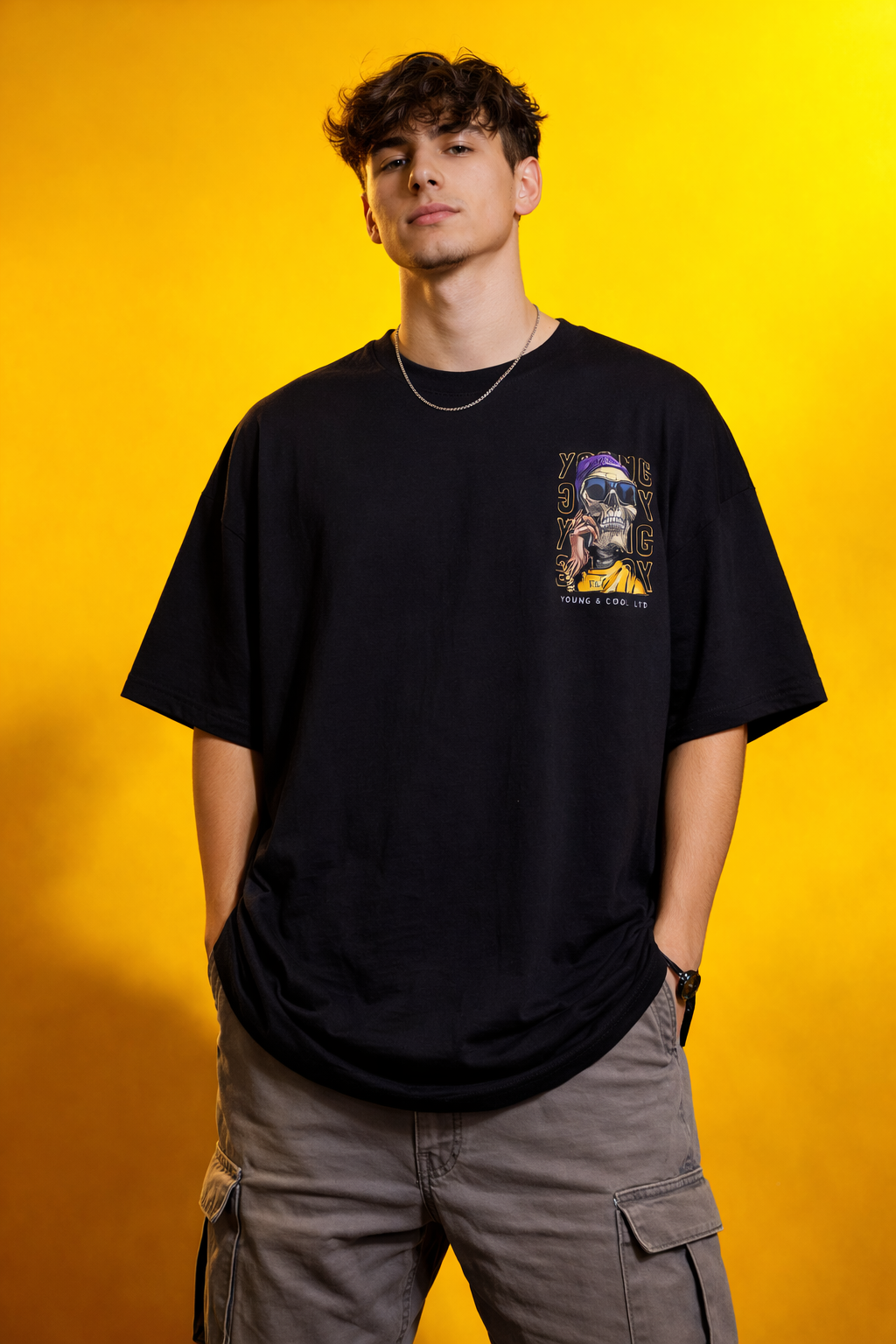 YOUNG TILL BONES - Oversized Tee