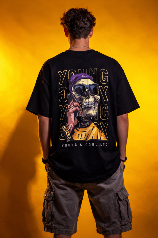 YOUNG TILL BONES - Oversized Tee